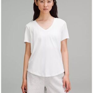 Classic lululemon white tee